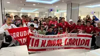 EKSKLUSIF! Suporter Timnas Indonesia Berkumpul Bersama Sebelum Dukung Garuda Hadapi Irak